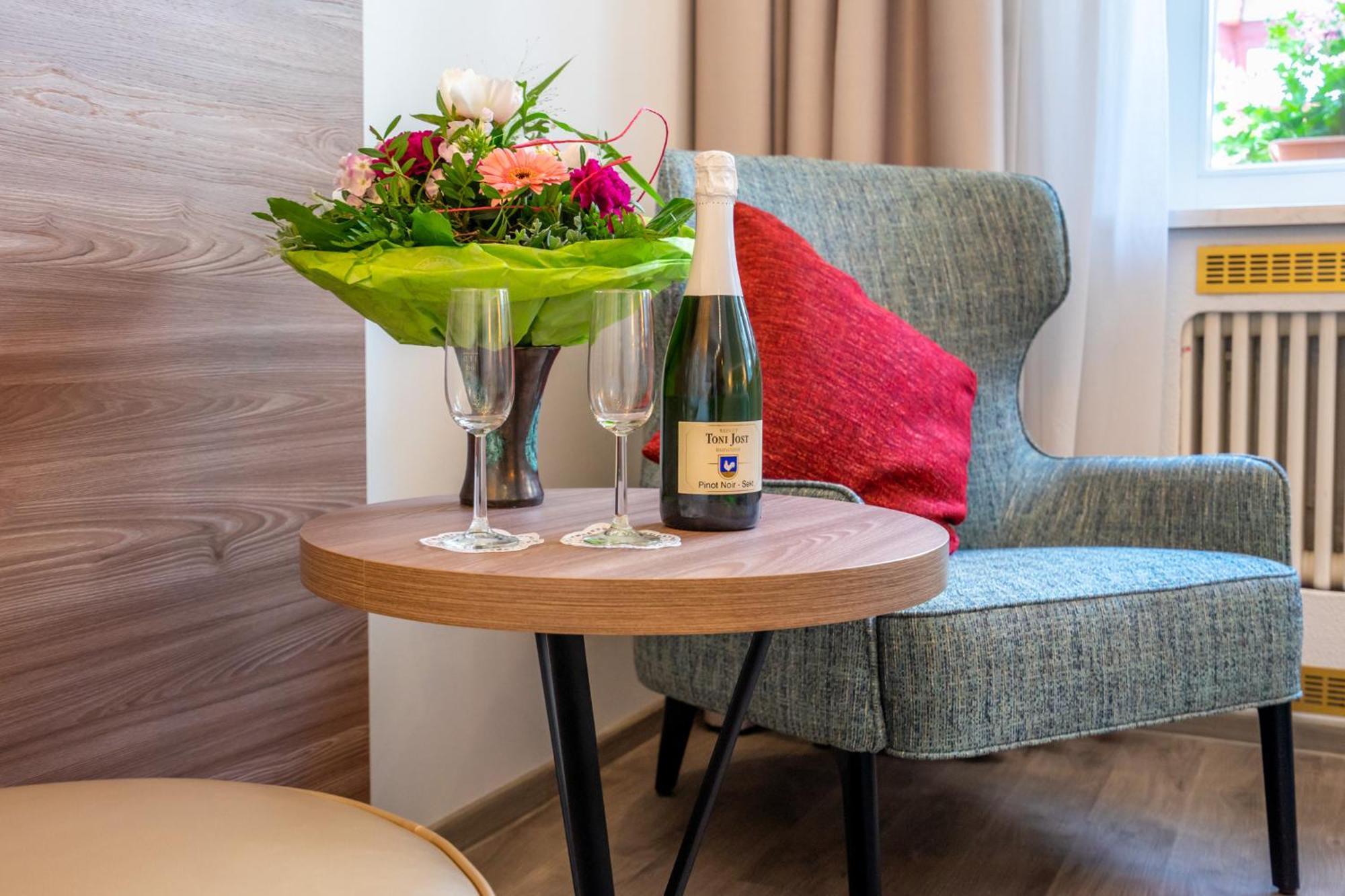 Hotel Am Markt Бахарах Екстериор снимка