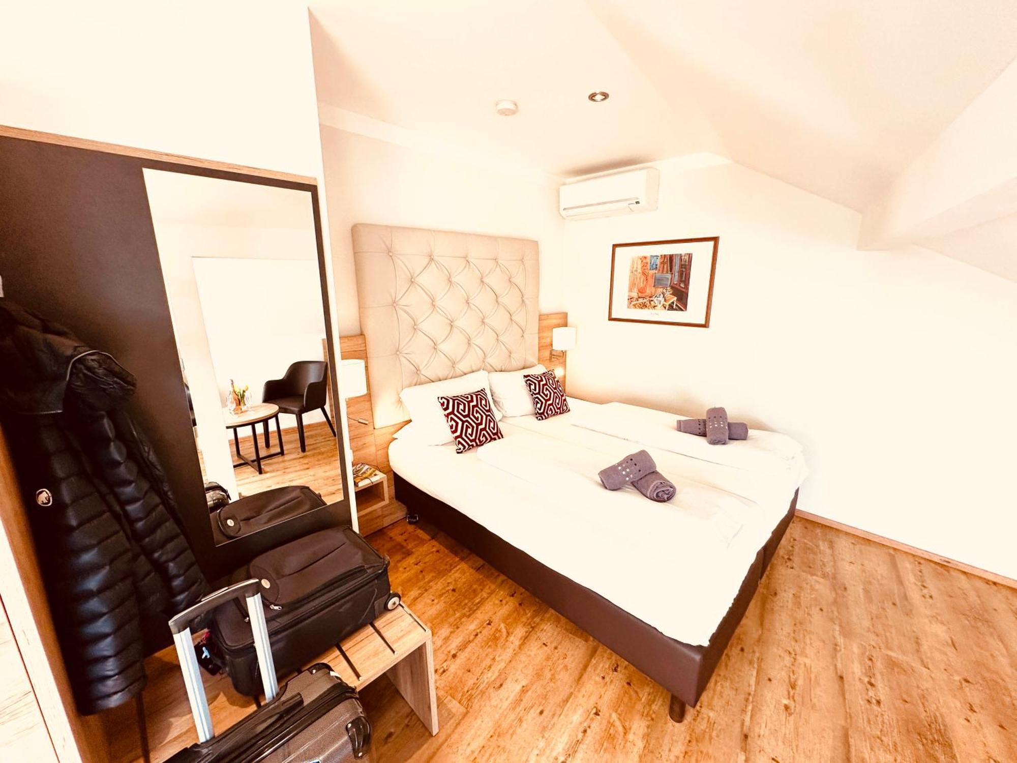 Hotel Am Markt Бахарах Екстериор снимка