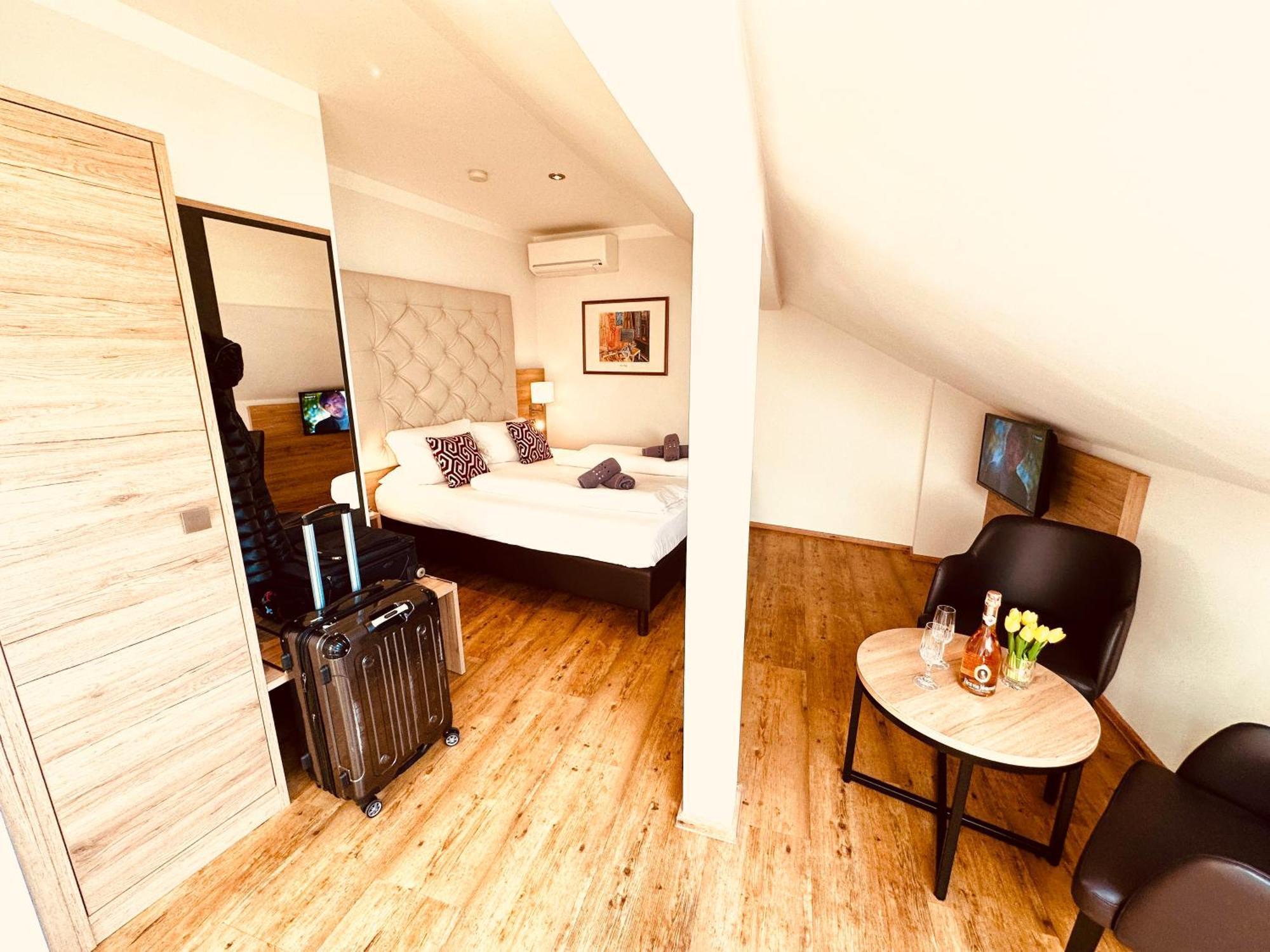 Hotel Am Markt Бахарах Екстериор снимка