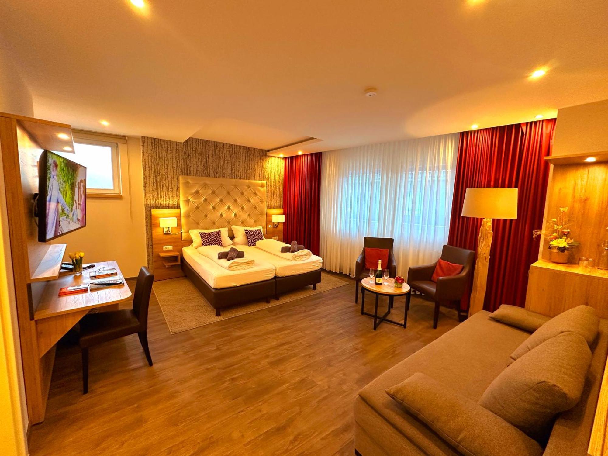 Hotel Am Markt Бахарах Екстериор снимка